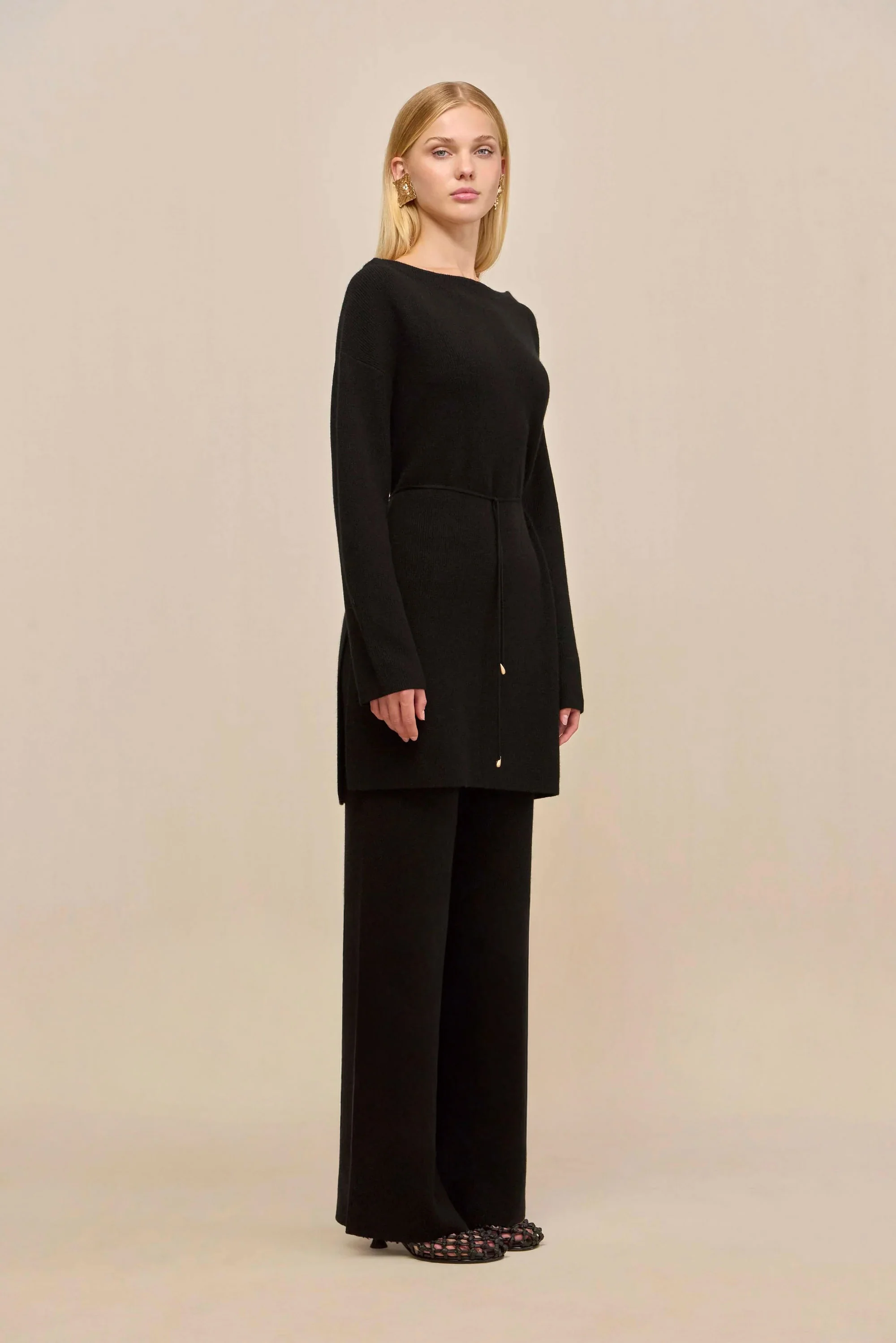 ARAIA SWEATER - BLACK - Image 3
