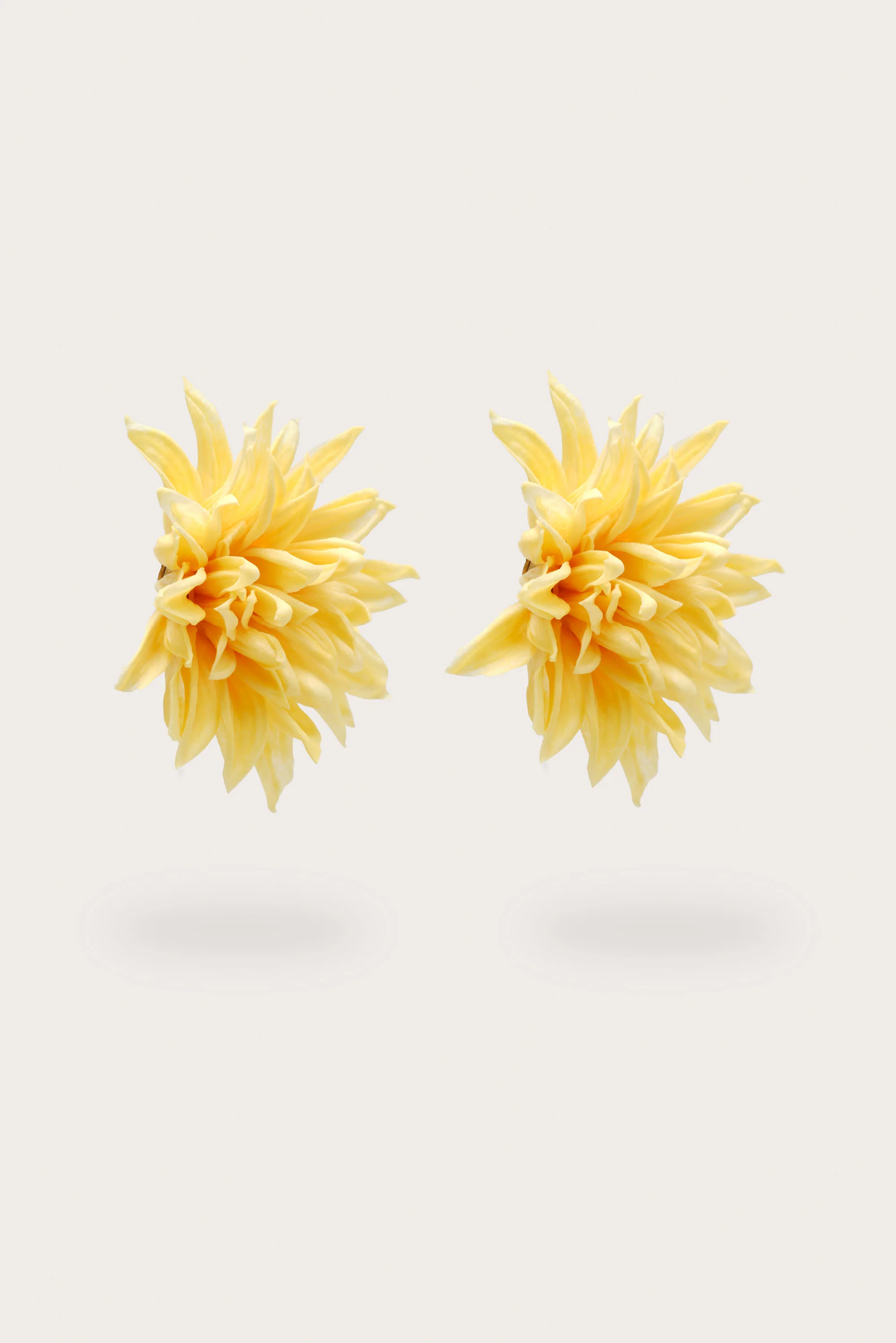 DAHLIA EARRING - CORNSILK - Image 3
