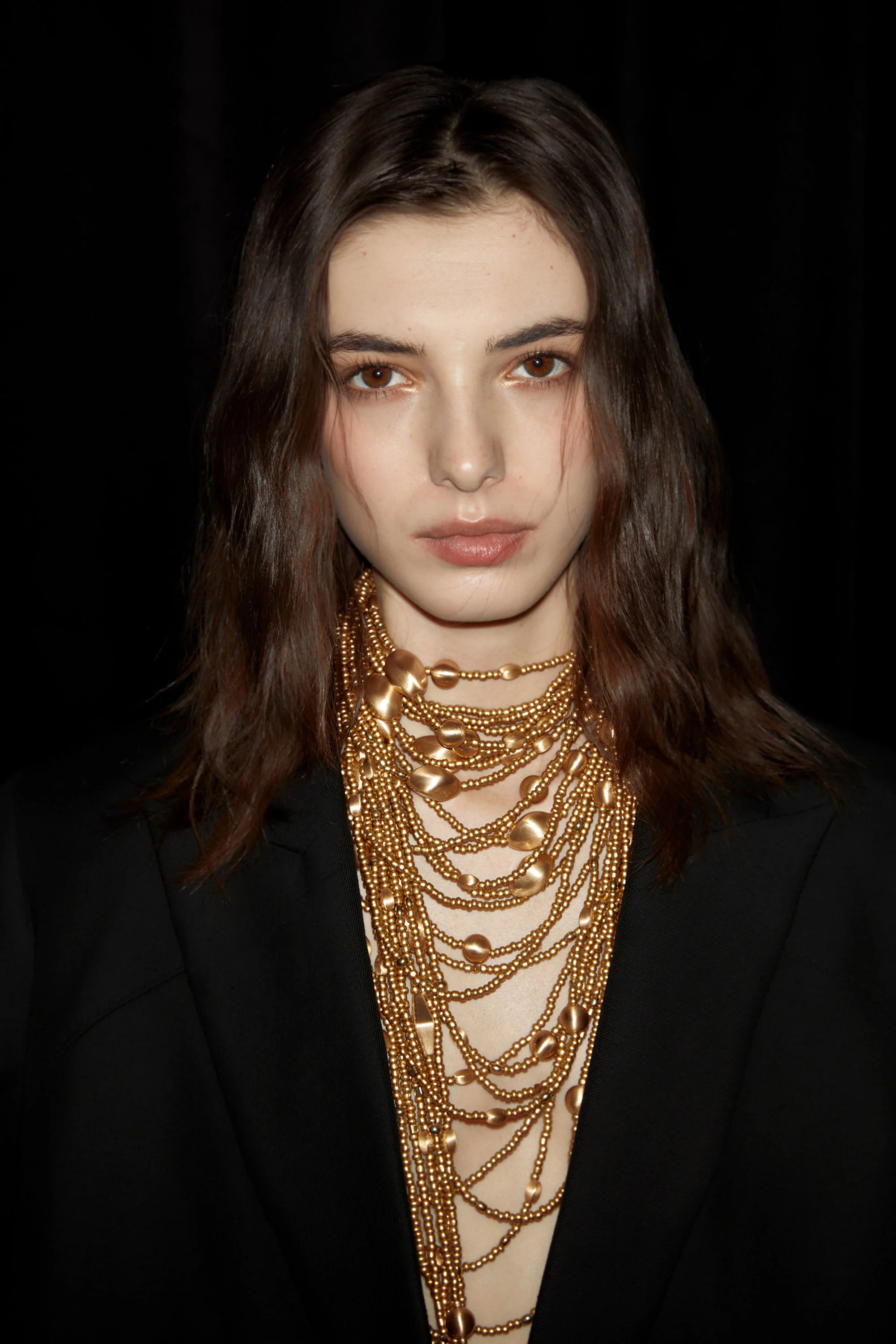 EDIE NECKLACE - BRUSHED BRASS - Image 2