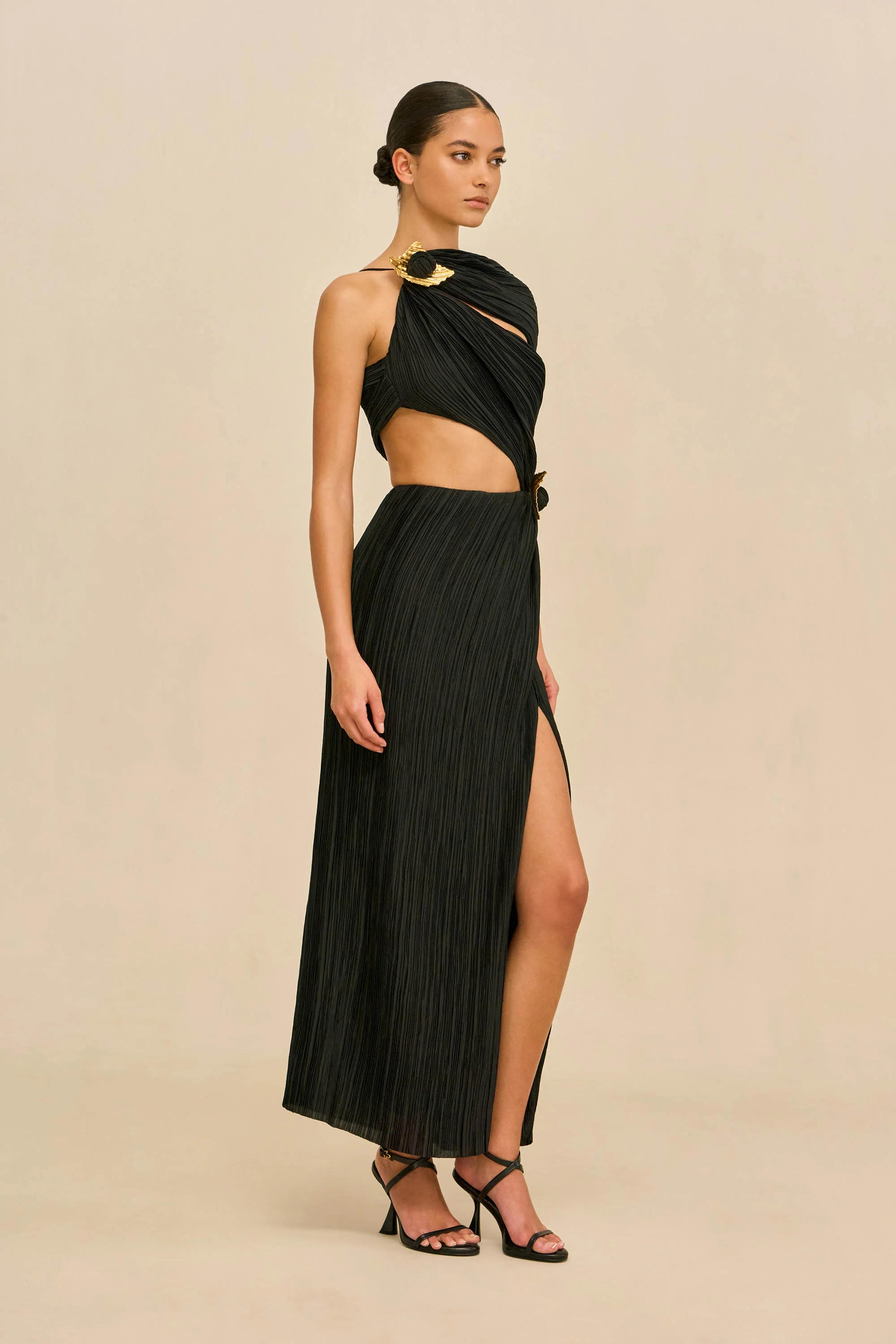 LOAH GOWN - BLACK - Image 4