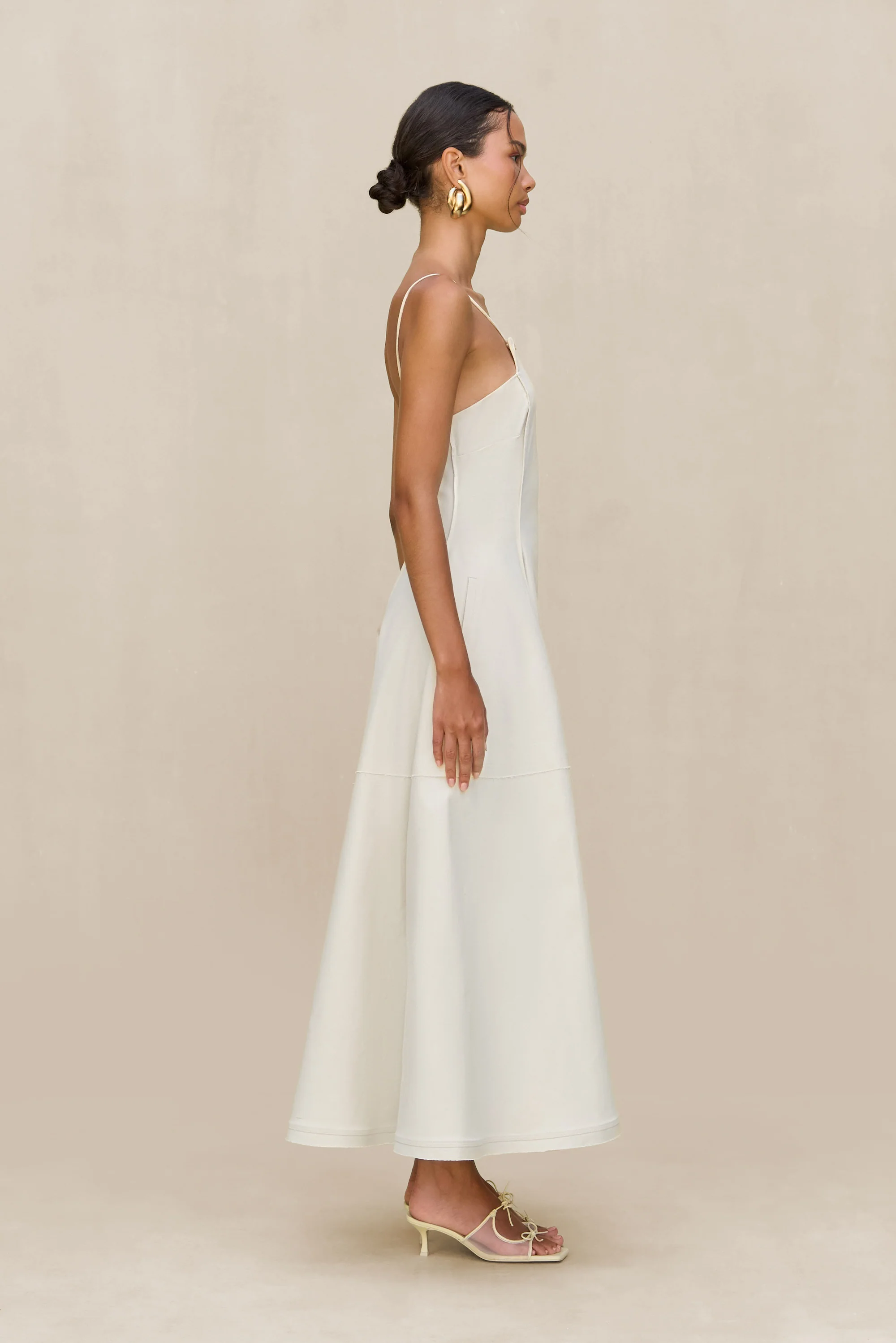 MAKA DRESS - OFF WHITE - Image 4
