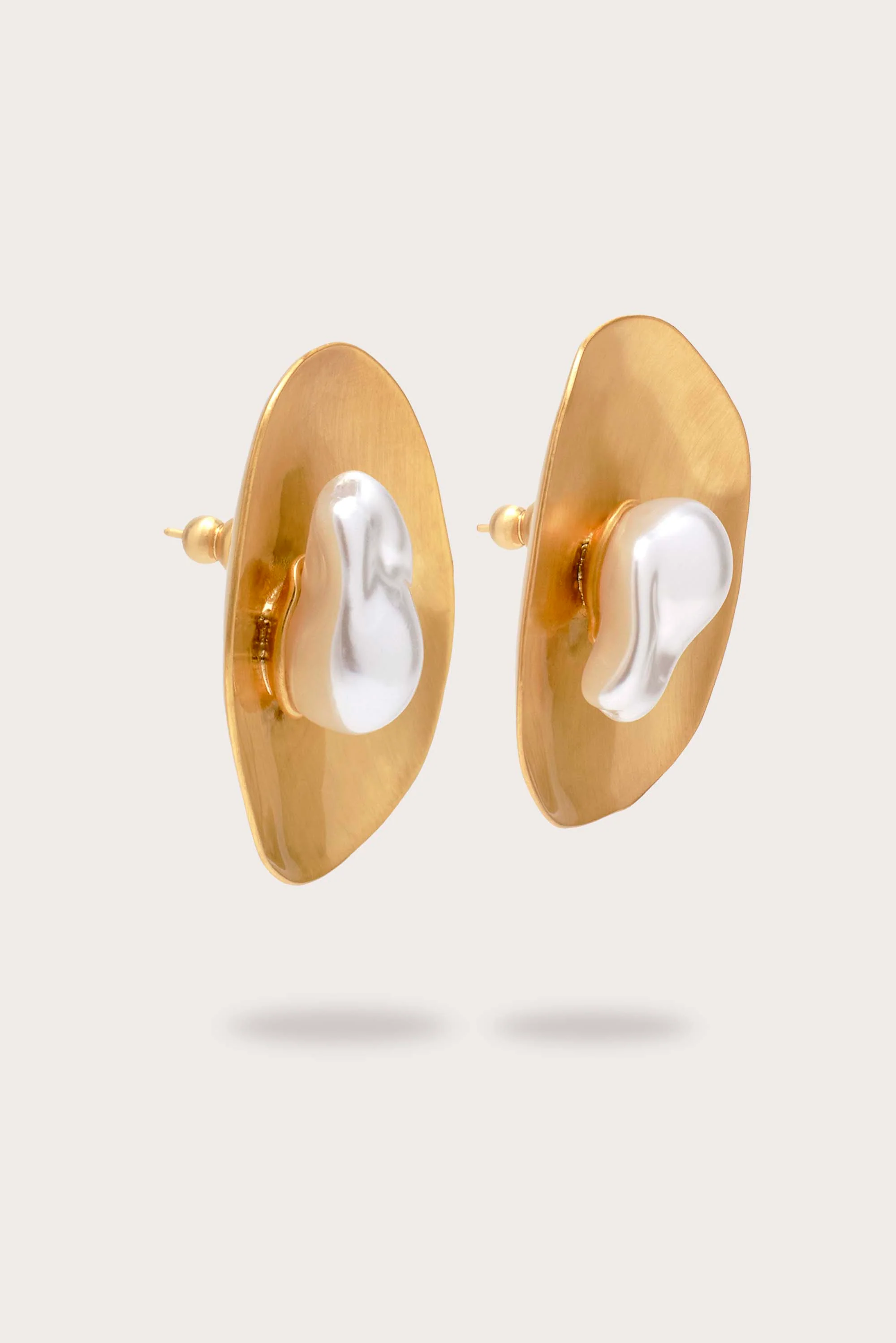 MARZIA EARRING - BRUSHED BRASS - Image 3