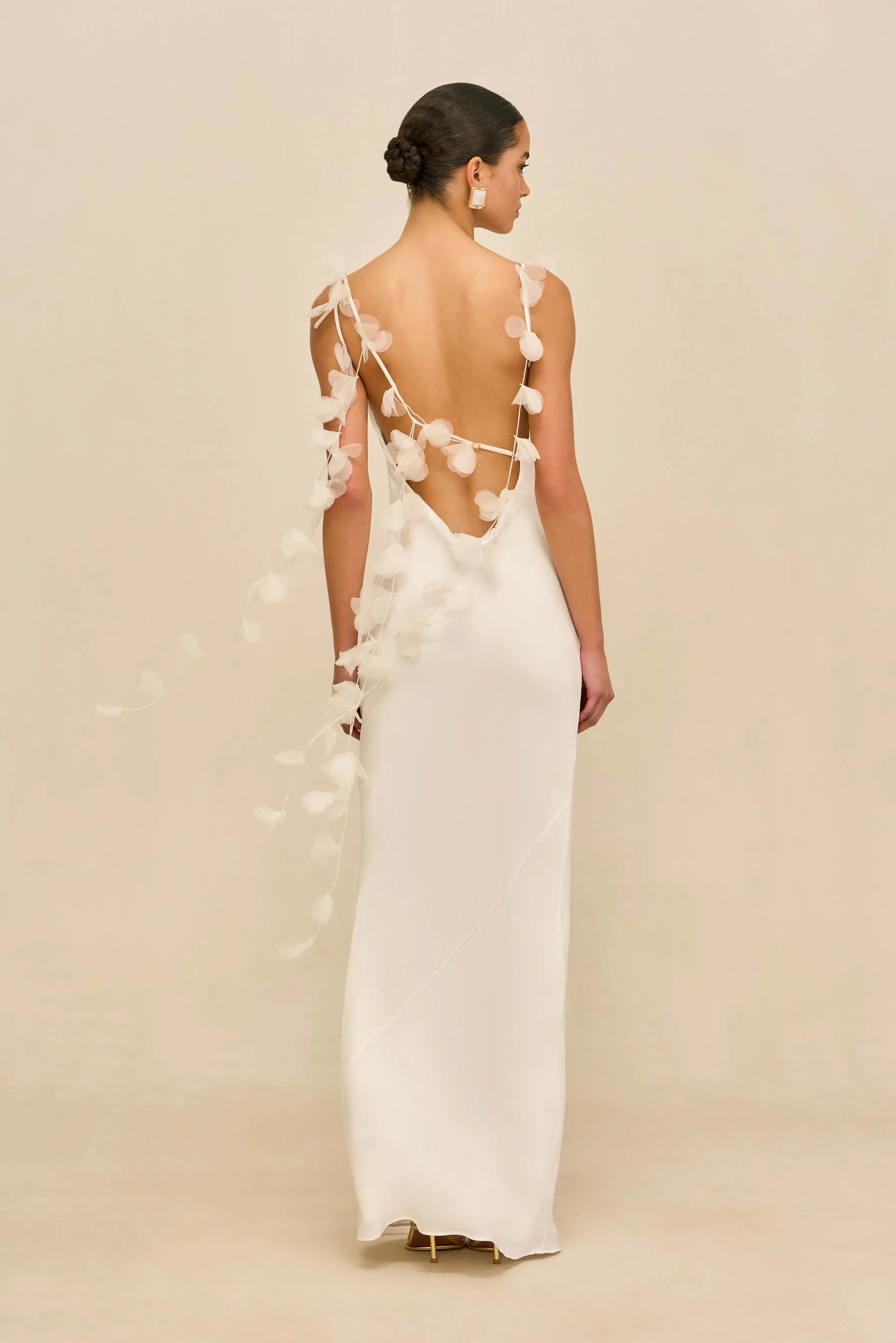 NYMERIA GOWN - OFF WHITE