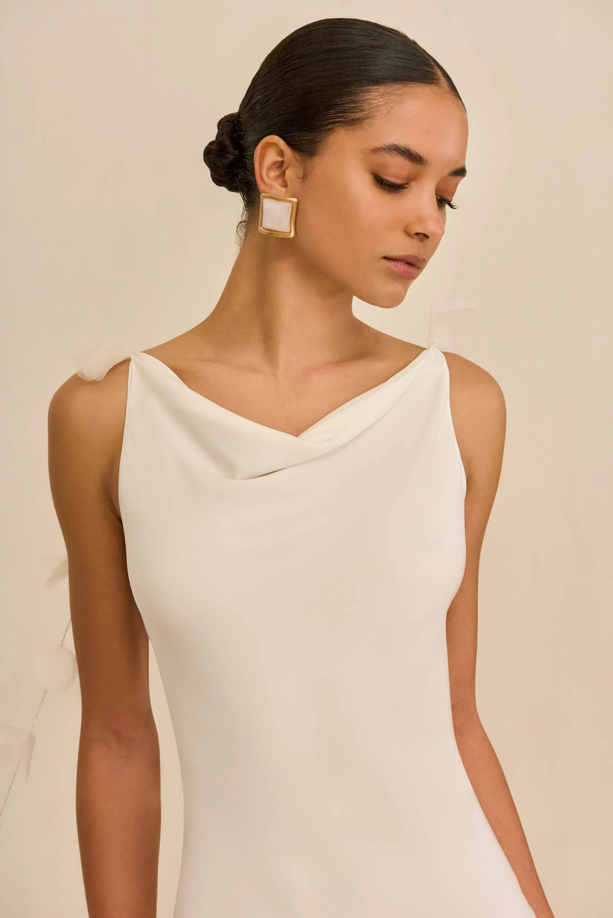 NYMERIA GOWN - OFF WHITE - Image 5