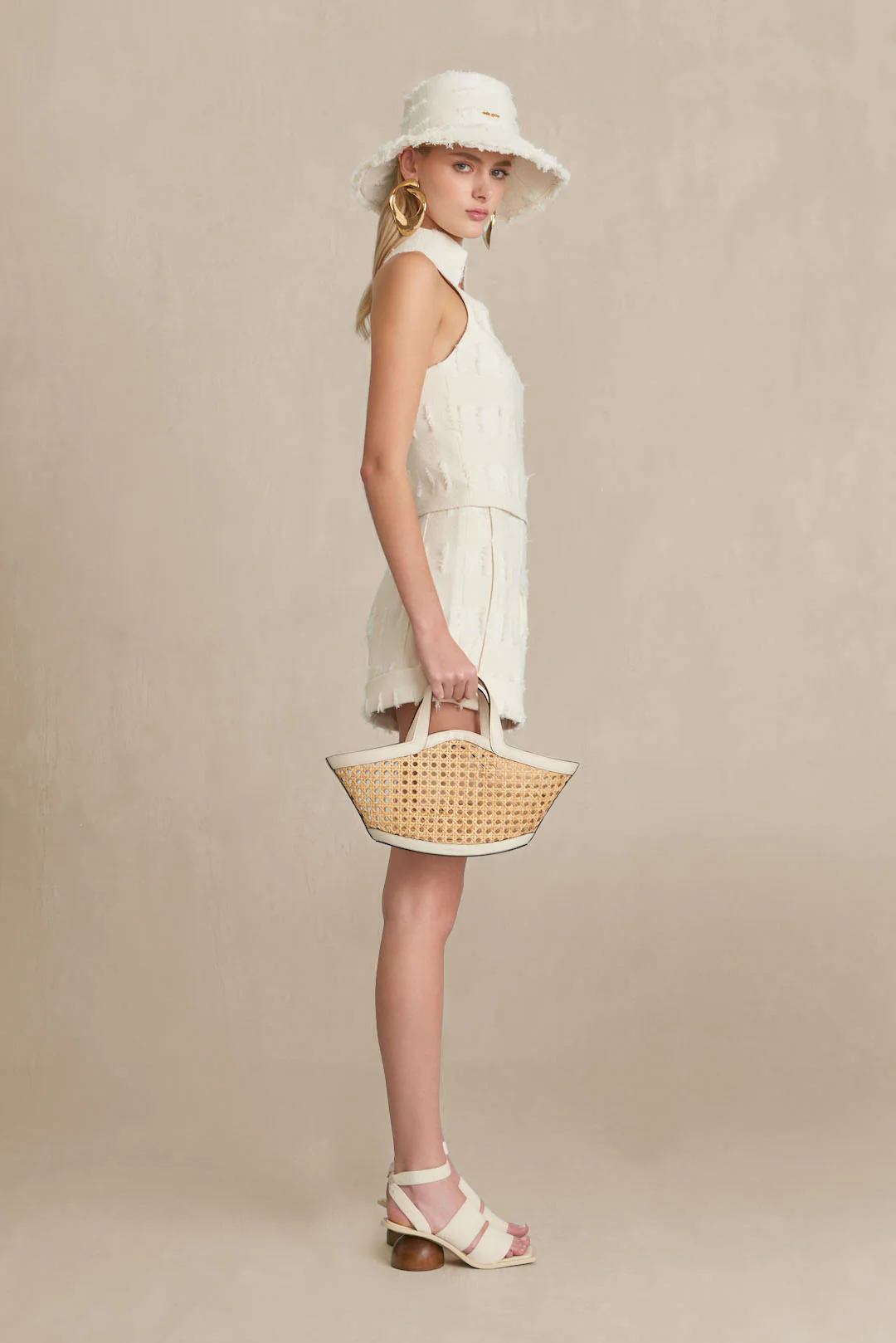 OLGA SHORT - OFF WHITE MULTI - Image 3