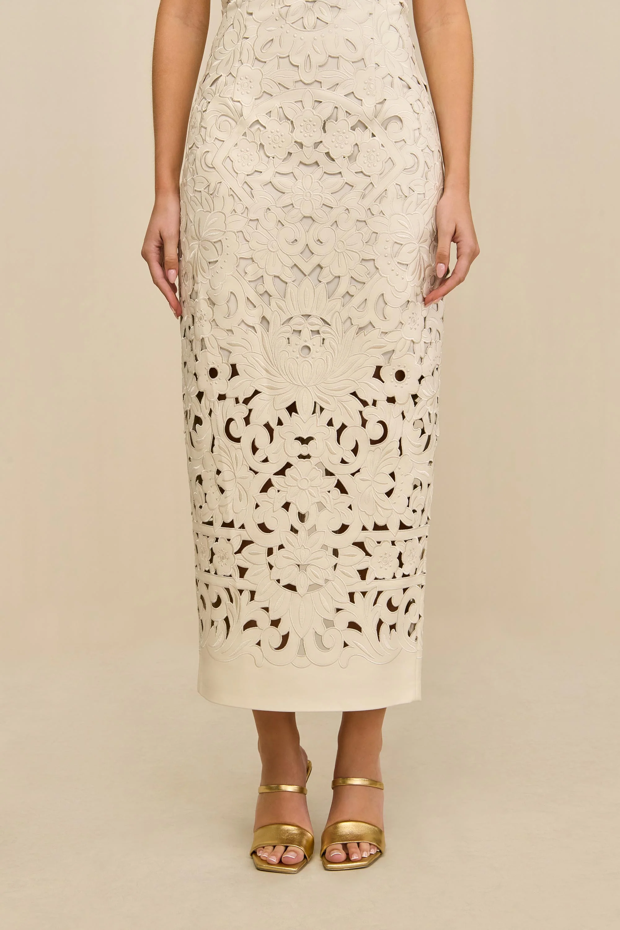 RAYLENE GOWN - SEASHELL - Image 4